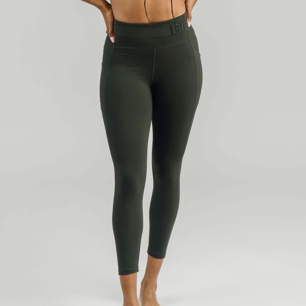 Zyia Dark Army Euphoria Leggings 7/8 24" Sz 8-10